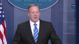 1/24/17: White House Press Briefing