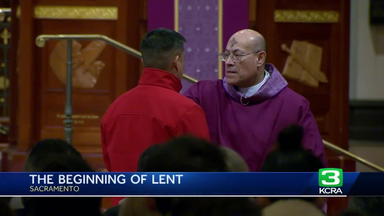Hundreds gather for Ash Wednesday observation in downtown Sacramento