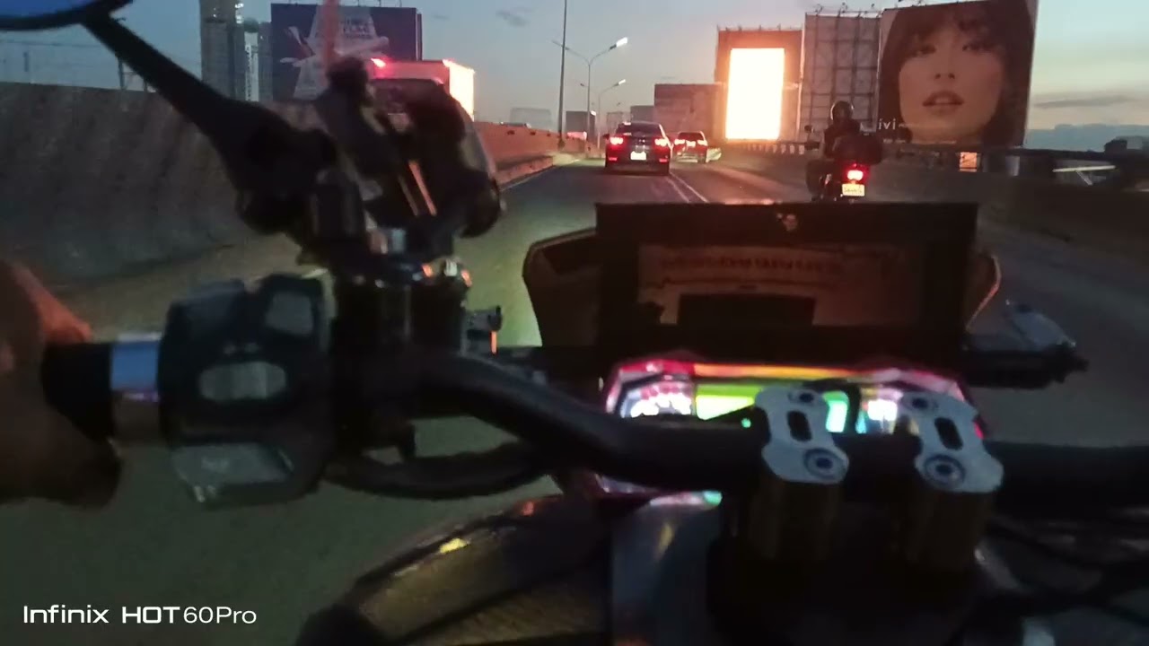 dol araw araw ako pasok sa trabaho' kaya araw araw din ako nagvedio.