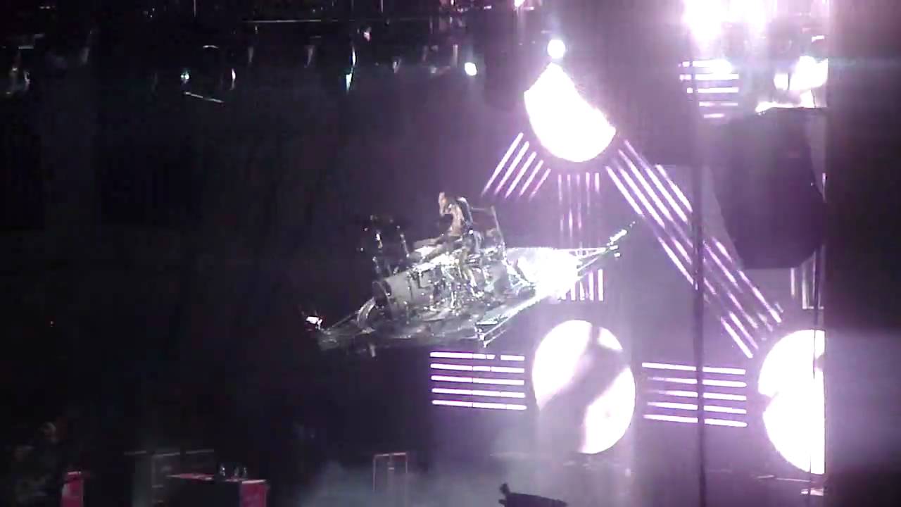 Travis the flying drummer