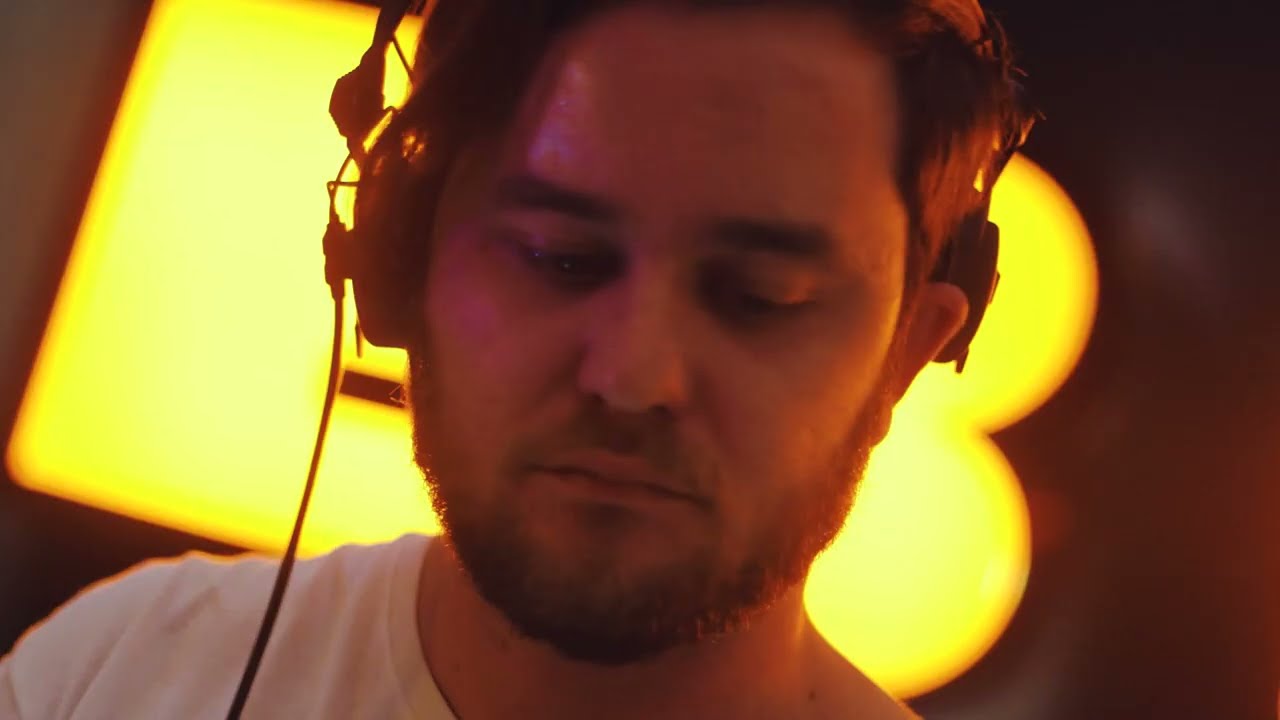 Bruno Dapper at BOX LOUNGE by Local Movement