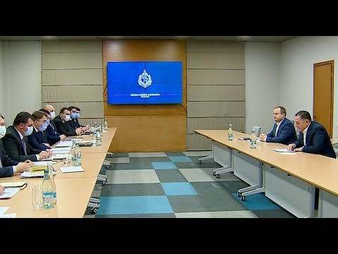 ვახტანგ გომელაურმა რეგიონების პოლიციის დეპარტამენტების ხელმძღვანელებთან სამუშაო თათბირი ჩაატარა