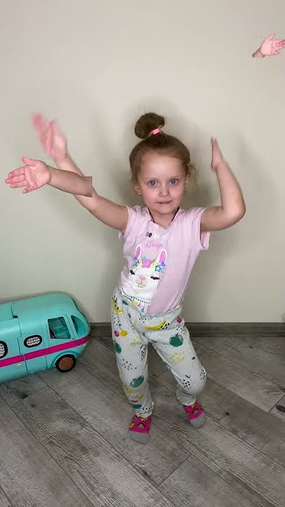 #Shorts. Словить части тела ЧЕЛЕНДЖ - YouTube