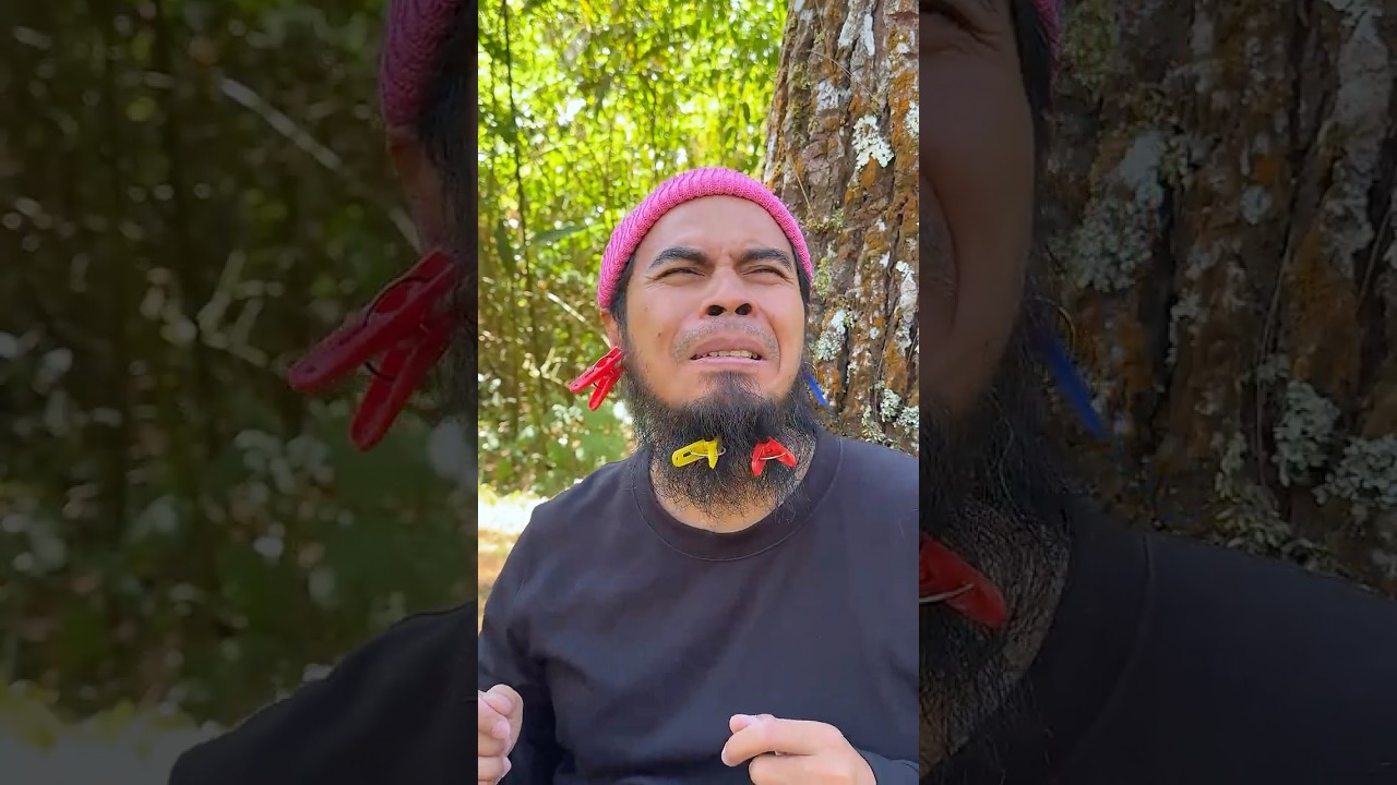 ⁣Simple Phone Holder Hack 💡#camping #survival #lifehack #outdoors