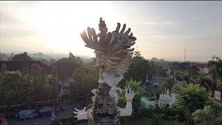 Pembagian Sembako Kabupaten Gianyar feat Rai Peni