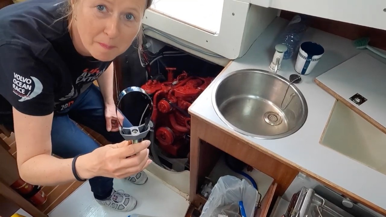 ⁣First Time Diesel Engine Maintenance: From Online Course to Real Work with Frank - Ep. 90 [EN]