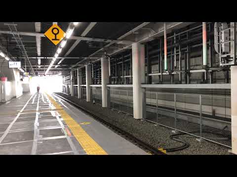 特急スーパービュー踊り子 川崎駅通過シーン