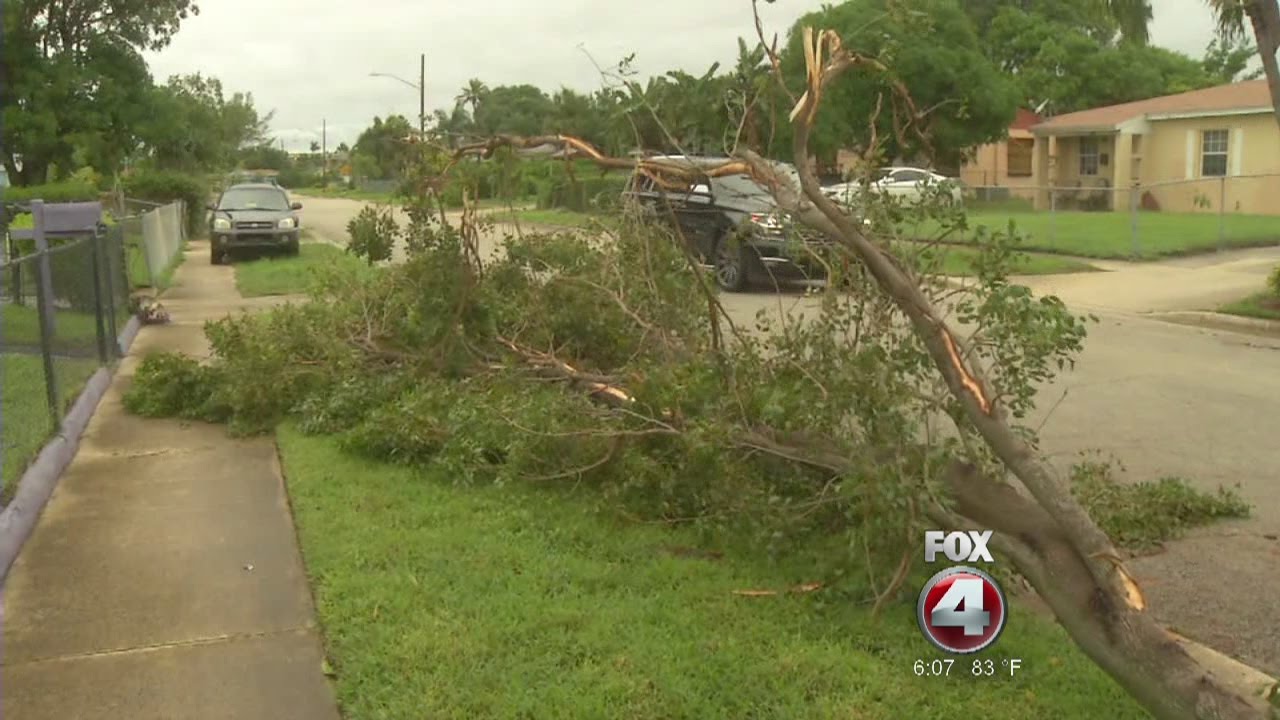 Hurricane Matthew Damages In West Palm Beach YouTube hurricane-matthew-damages-in-west-palm-beach-youtube