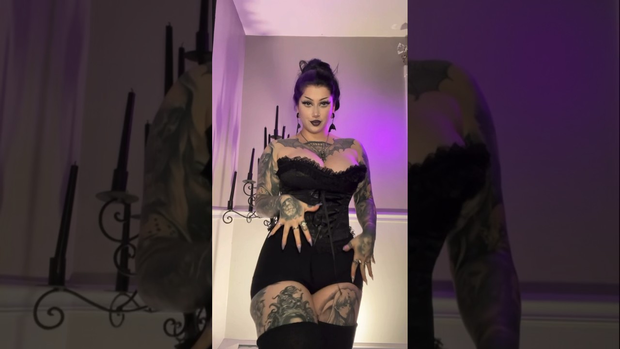 I heard we’re bringing this back👻 #dancetrend #gothic #gothgirls