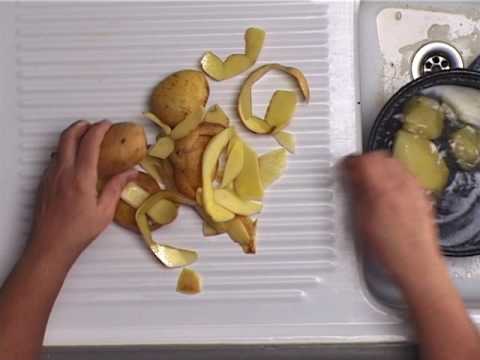 Video: Aardappelschillen Zijn De Perfecte Meststof