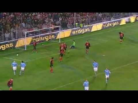 Legendary free kick from Pierre van Hooijdonk scores for Feyenoord