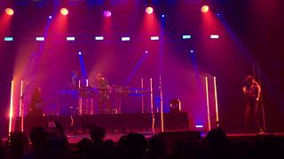 The xx - On Hold (Live in Bangkok 2018) screenshot 5