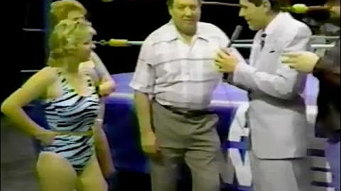 Delta Dawn vs Shallamar: Women's wrestling 1987