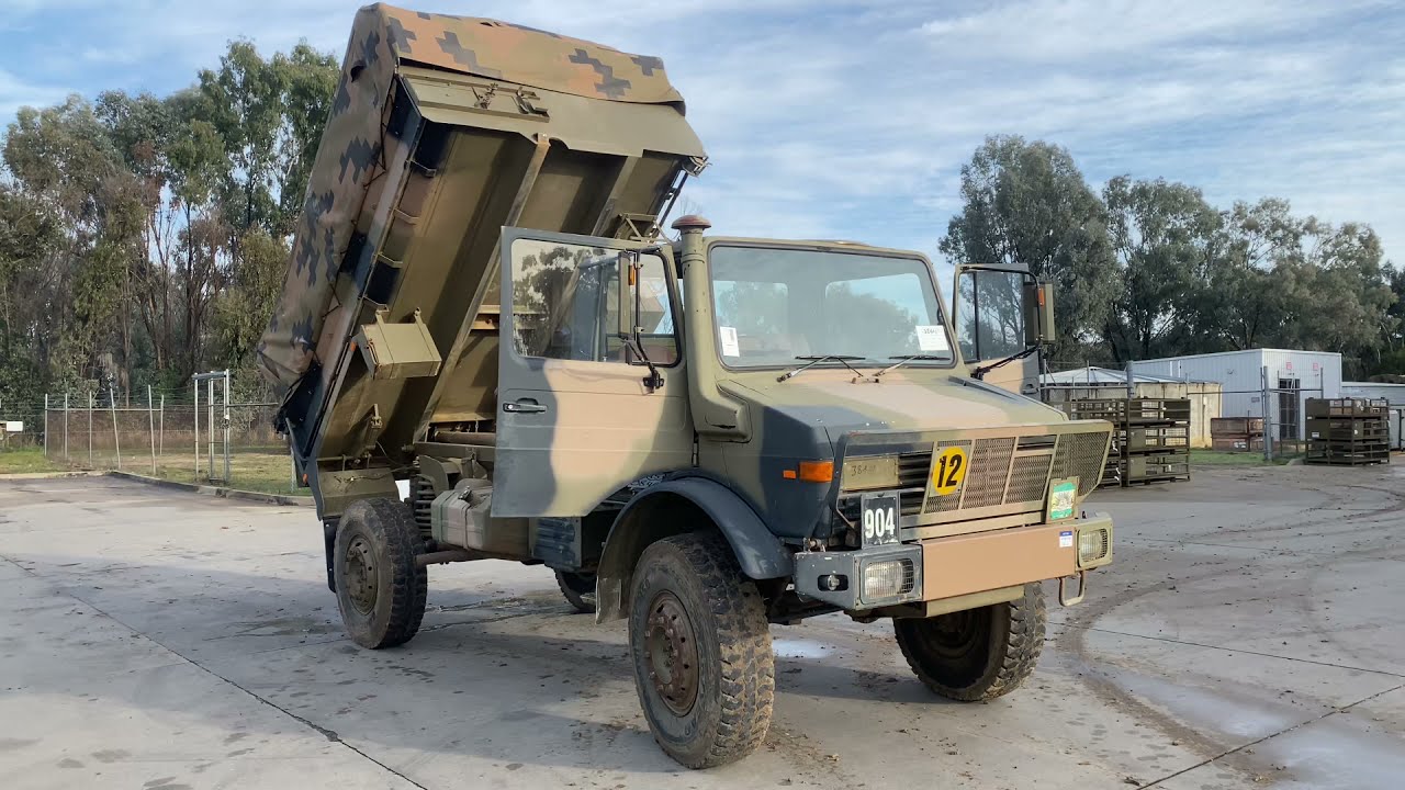 Unimog 4x4 UL1700L Dump Truck - ARN 38401 - YouTube