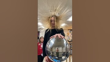 static electricity⚡🔌 #viral #fun #electric #science #physic