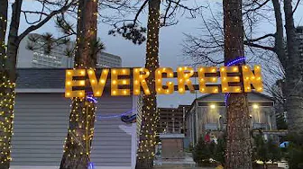 Last Day of 2021! A Walk on the Waterfront Checking out some Evergreen Festival Lights