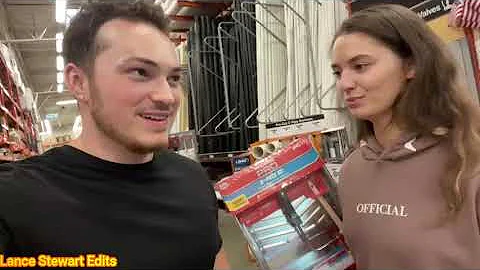 Lance Stewart Vlogging with Julia And Codee Yount ...