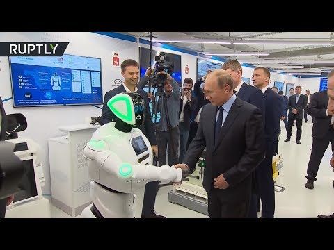 'Hello, Vladimir Putin!': Russian President shakes hand with ‘Promorobot’