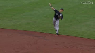 CWS@BOS: Sanchez makes a jump-throw to nab Weeks