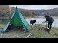 3 DAYS solo survival; Caught in a STORM with My Dog. FISH, Catch and Cook. BUSHCRAFT Winter CAMPING