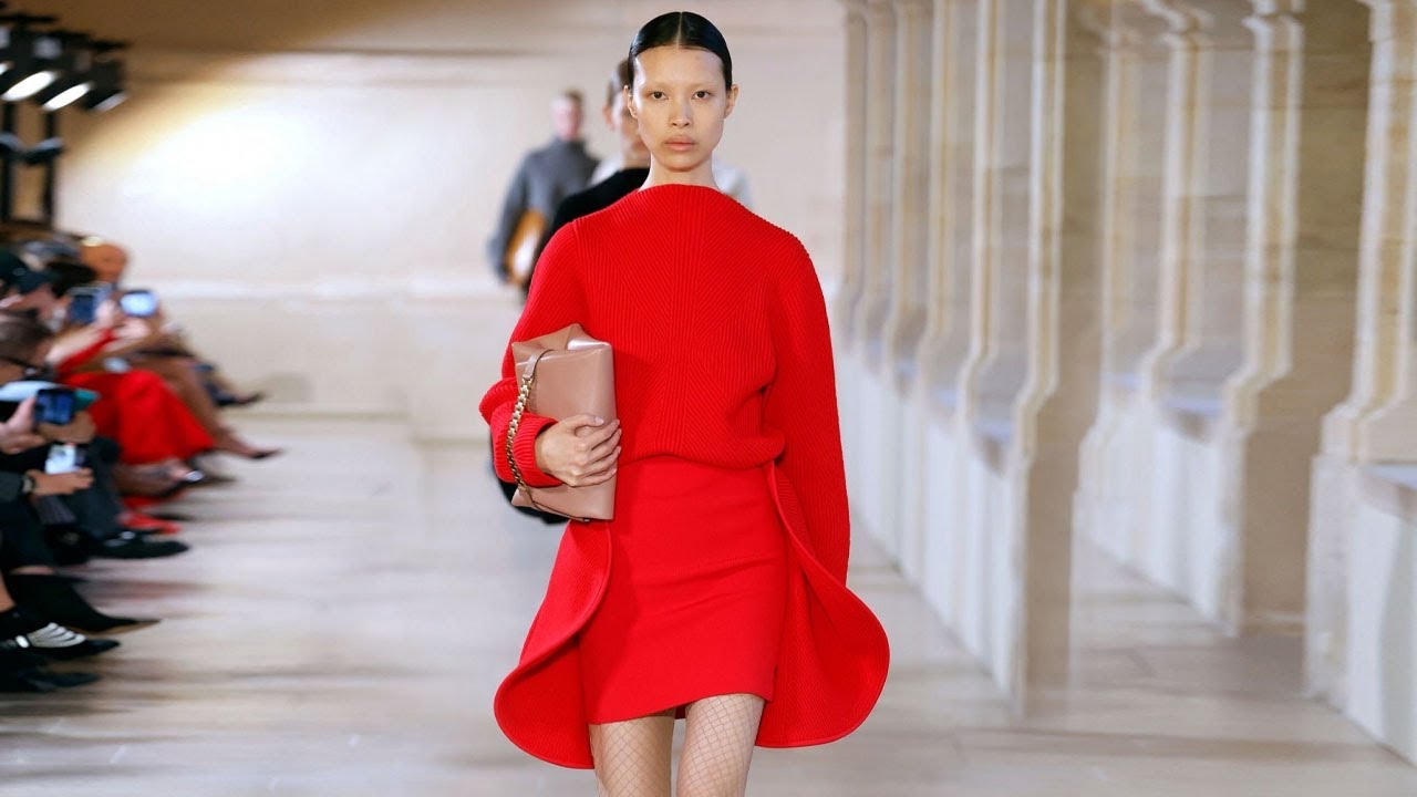 Victoria Beckham Fall/Winter 2023/24 Paris