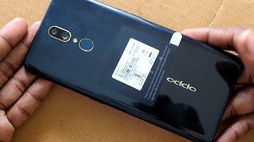 How to turn on flashlight in Oppo A9