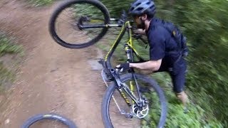 Mountain Bike Crash - Clipless Pedal FAIL