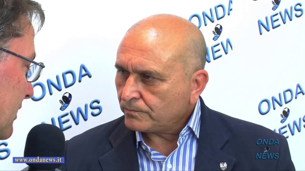 Dipartimento delle professioni sanitarie a rischio scomparsa. Intervista al dott.Carlo Celentano - YouTube