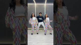 Wait A Minute Dharmesh Nayak Dance Ft. Rush Twins