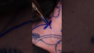 Blue neck #oozy #oozytattoo #tattoo #tattooartist
