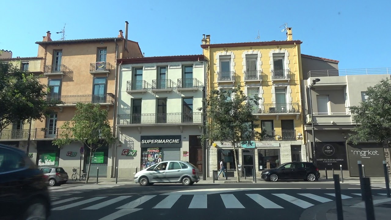 ЖИЗНЬ ВО ФРАНЦИИ. В ПЕРПИНЬЯНE .  LIFE IN FRANCE. LIFE IN PERPIGNAN.