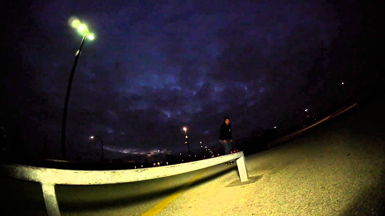 Edgar Armenta - 10 Tricks on the Cicero Flatrail