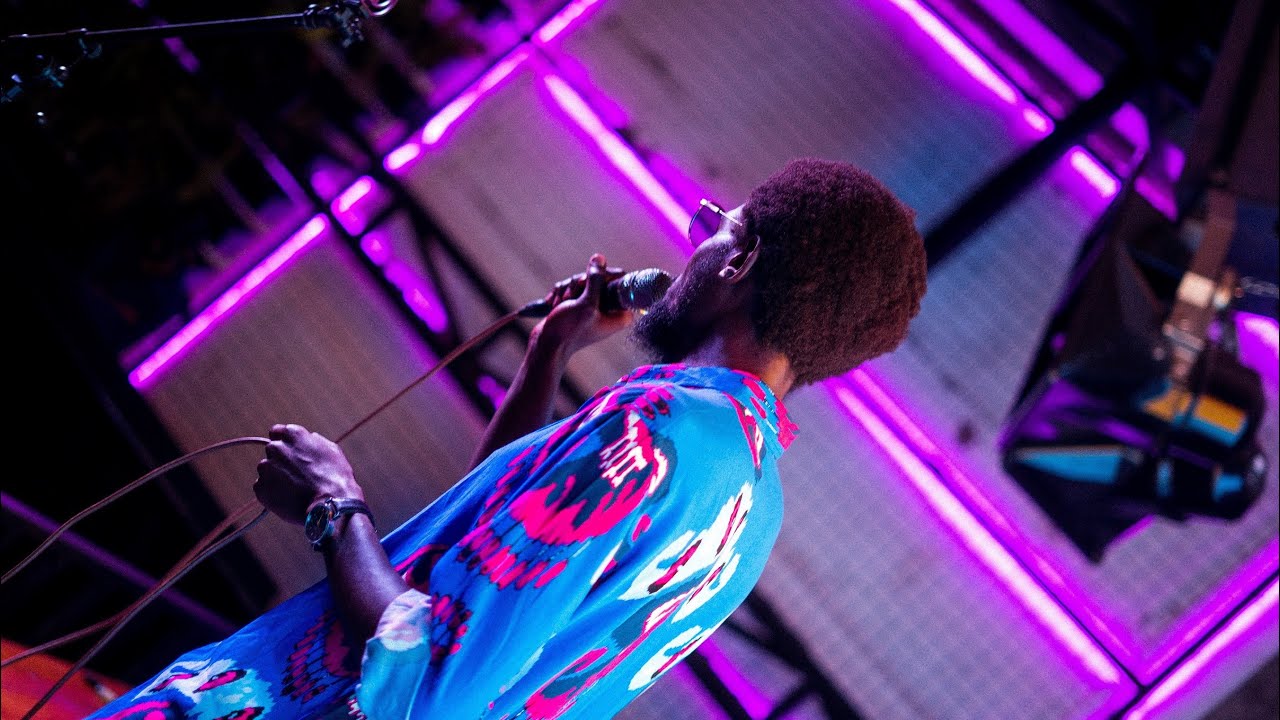 Earlwin - african boy (Live at The Alchemist)