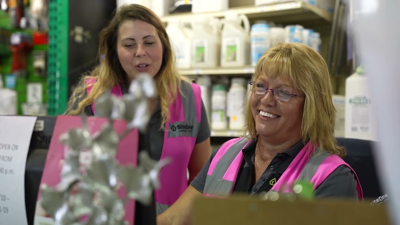 Branch Manager Karen Gauvin Reviews SiteOne Mobile App