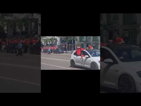 اعلامي بالكاف مندهش بطريقة تنقل جمهور الوداد الى ملعب مركب محمد الخامس في نهائي دوري ابطال افريقيا