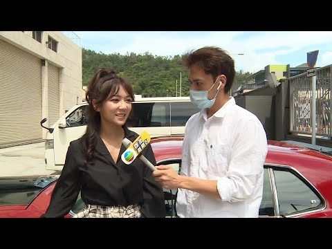 何雁詩11人姊妹團陣容龐大 主要任務係頂酒?!