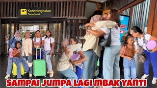 Download Lagu PRANK…TIBA TIBA DI BANDARA‼️beri kejutan mbak yanti dan mbak Renny  MP3