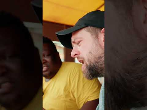 أكلت كعوب الأبقار ولم أ عجب بها جنوب أفريقيا طعام مجنون بقرة طعام فيلم وثائقي