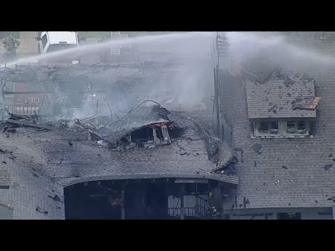 Partial roof collapse, several units destroyed in North Texas apartment ...