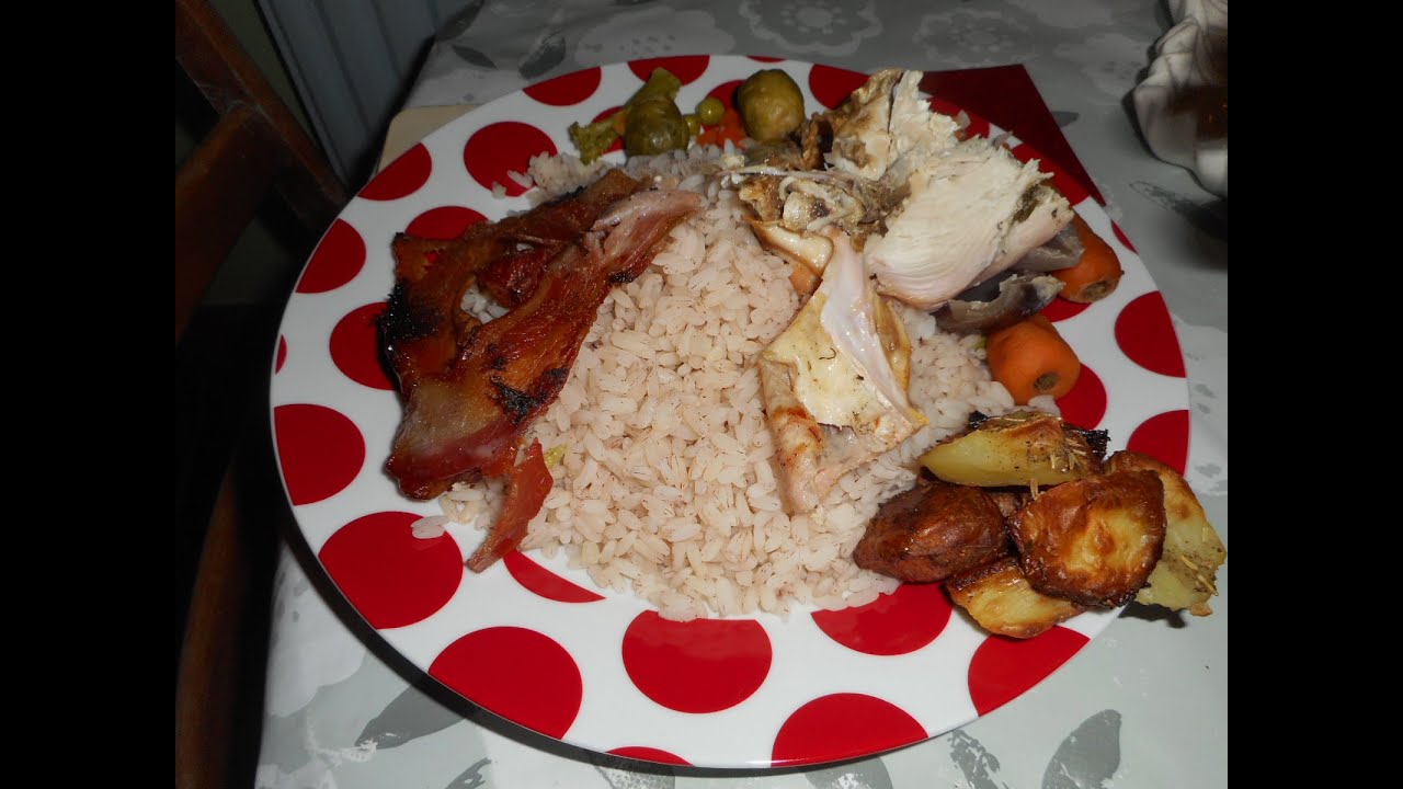 Traditional roast dinner on christmas day 218 Traditional roast dinner on Christmas day 218 - YouTube