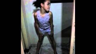 Ana Clara Dançando Louquinha - Mc K9