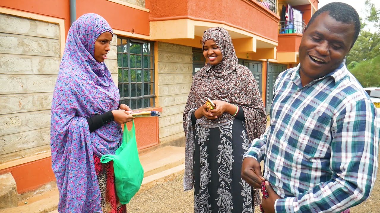 Jinsi ya kuingiza Dem msomali box ft 