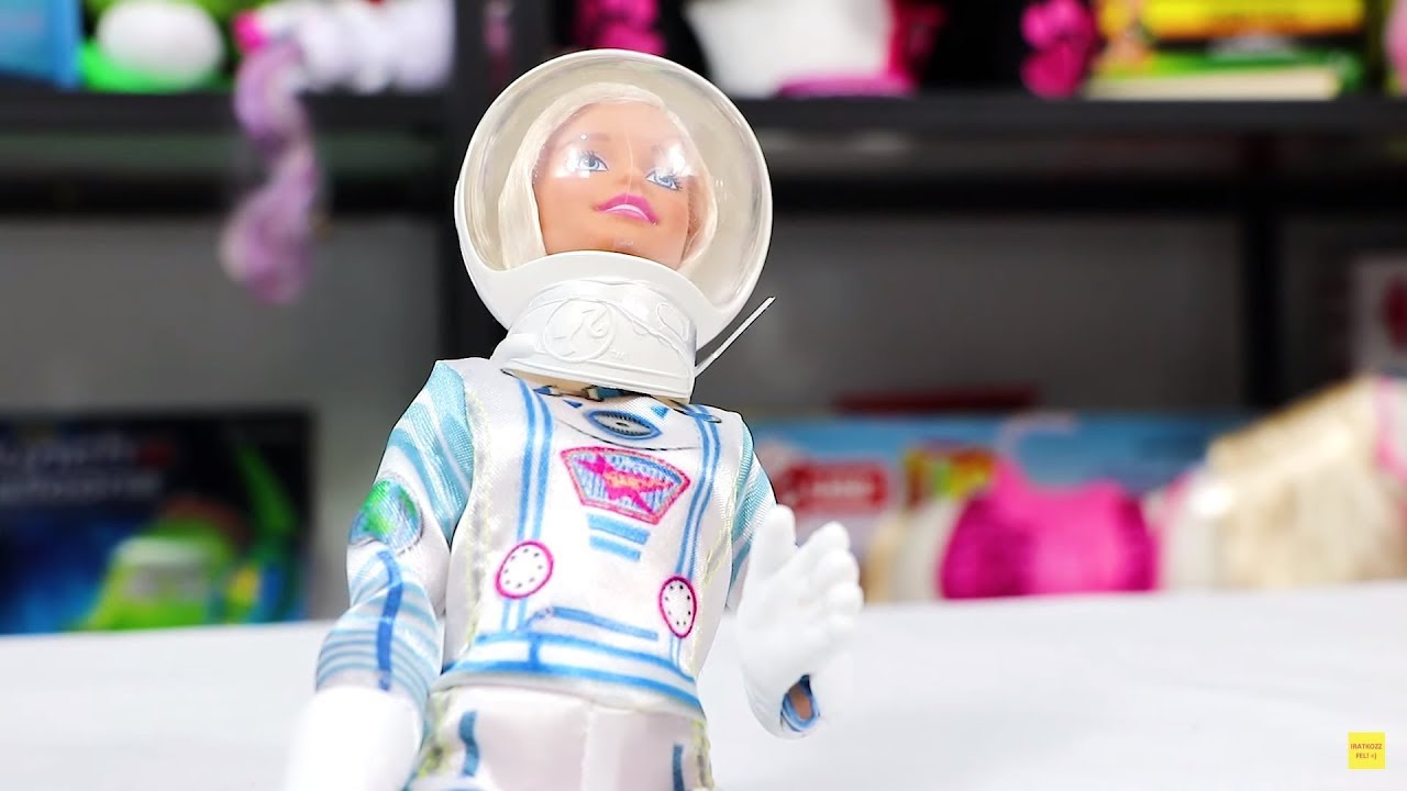 Barbie Karrier baba 60. évfordulós – Asztronauta baba #JátéktesztDáviddal -  YouTube