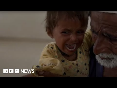 Flood survivors in Pakistan battle rising disease