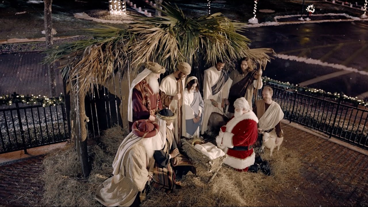 santa 39 s priority 60 youtube how to make a christmas manger