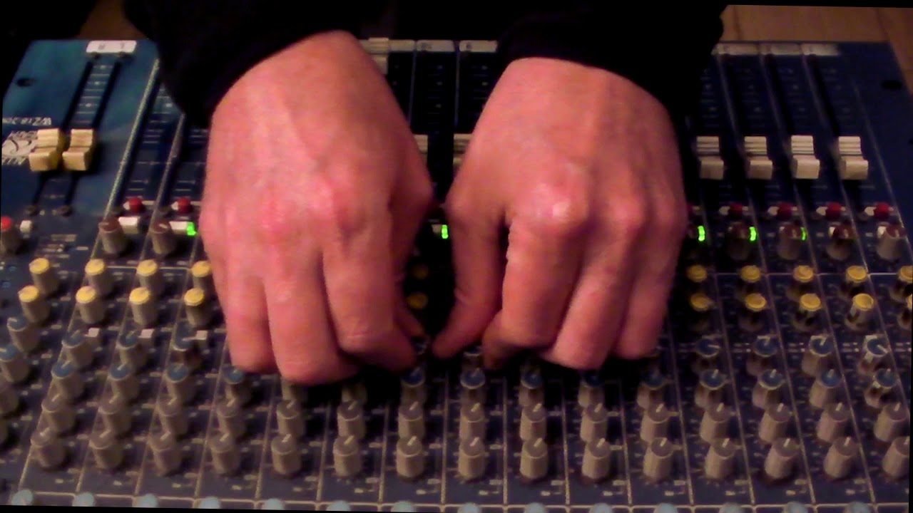 The Players Band vs Victor Rice - Sledgehammer [Dub 2/3] - YouTube