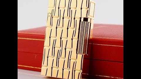 Bật lửa Dupont kẻ vuông chữ nhật D52V màu vàng | Deva.vn | Giá 750.000 Đ