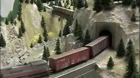 BNSF Marias Pass 4x10 N Scale Model Railroad #1