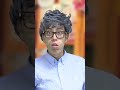温厚な大学教授がお会計中ブチギレそうな雰囲気。 #顔面ラッシュ #2ch再現