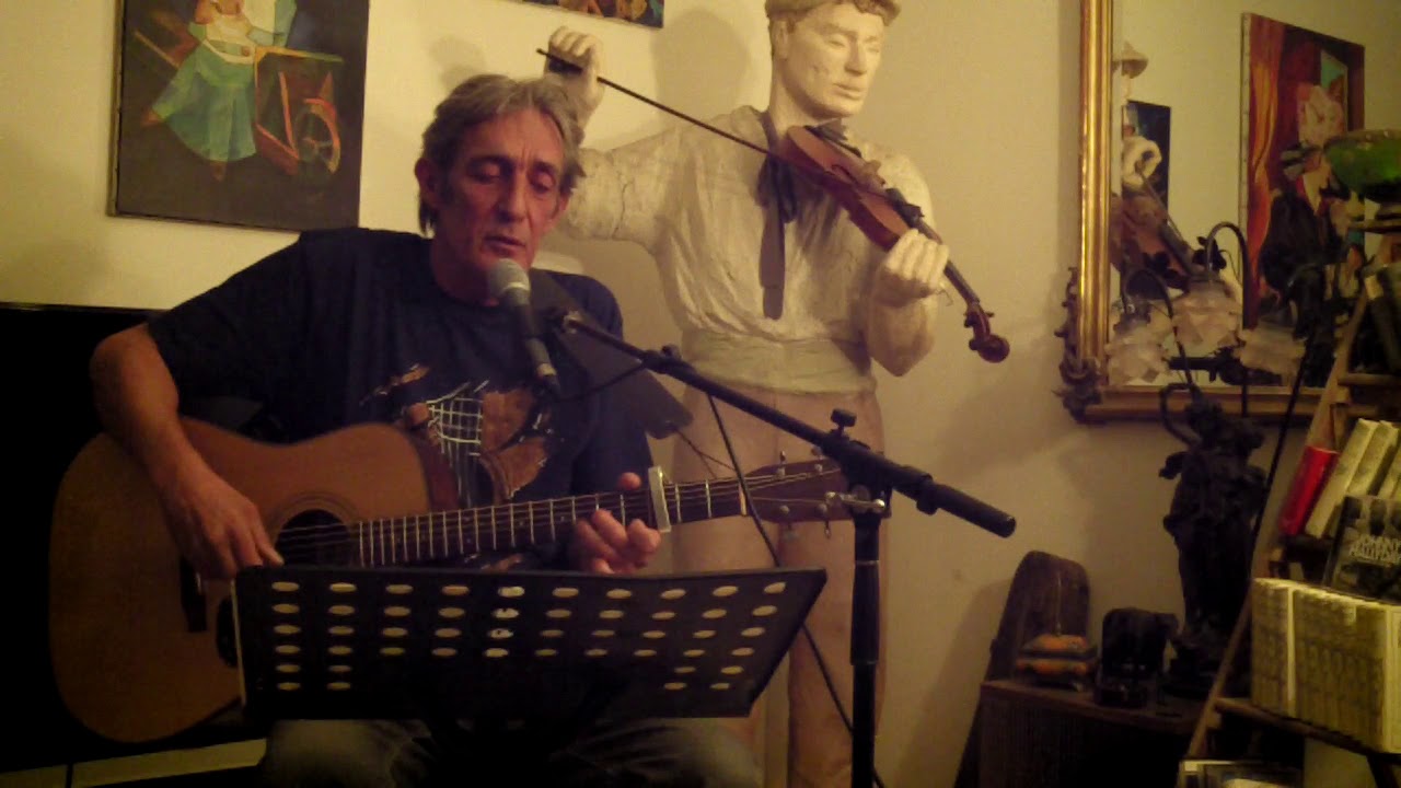l'amour est une forteresse de michel fugain - YouTube